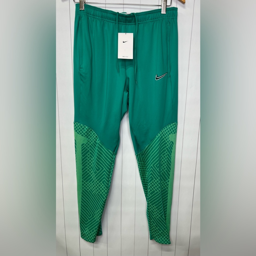 NWT Nike DRI-FIT Strike Soccer Pants - Medium